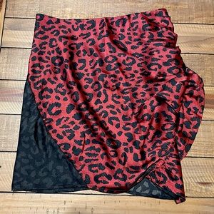 Leopard print mini